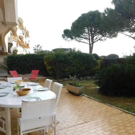 Apartament Air-conditioned 4-room 