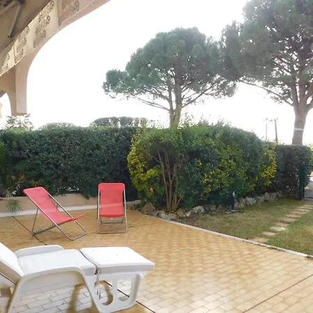 Air-conditioned 4-room 