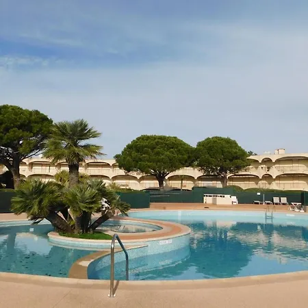 Air-conditioned 4-room 