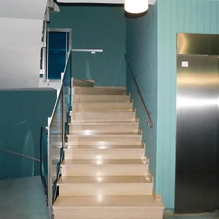 Apartament Air-conditioned 4-room 