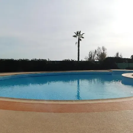 Air-conditioned 4-room 