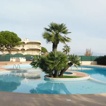 Air-conditioned 4-room 