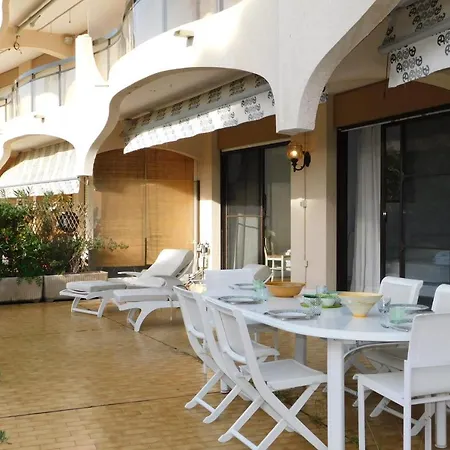 Apartament Air-conditioned 4-room 